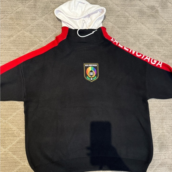 Authentic Balenciaga Sweater Hoodie Unisex - Picture 2 of 6